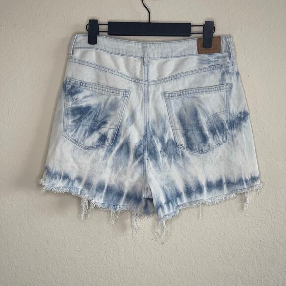 American Eagle Highest Rise Mom Short Tie-Dye - Size 8 - Picture 2 of 6